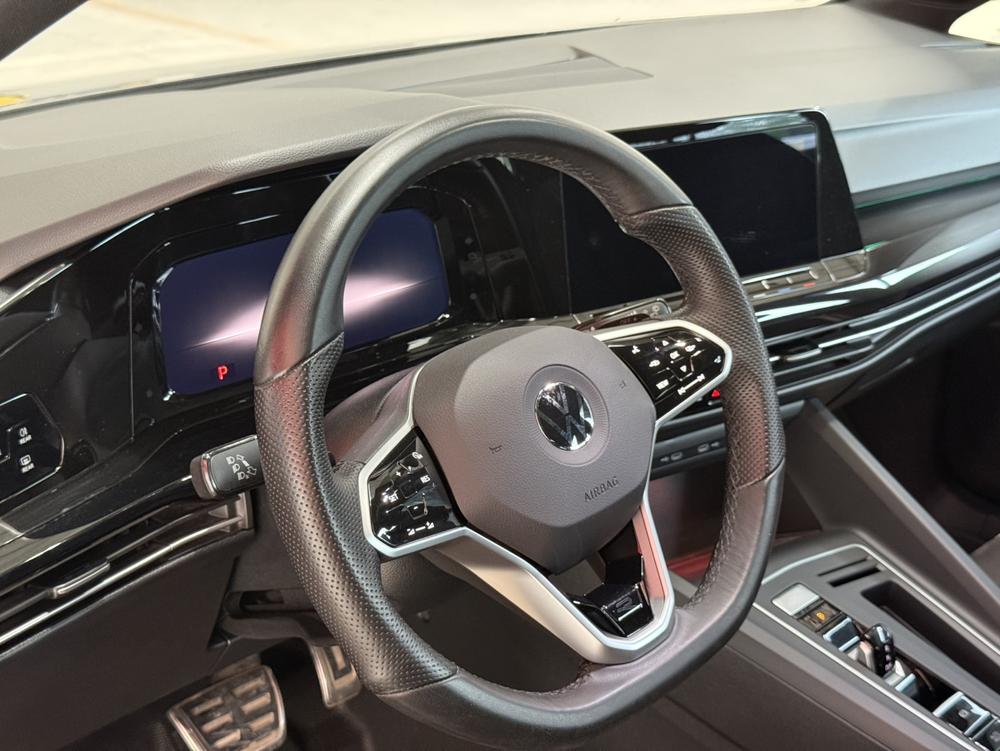 Volkswagen Golf 2024 car image #12