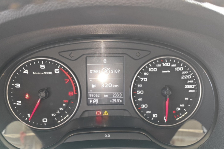 Audi A3 2016 car image #12