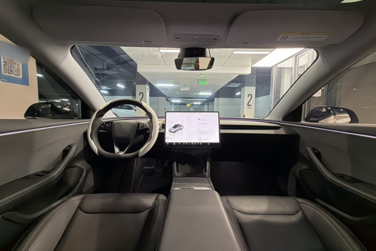 Tesla Model 3 2024 #13 Tesla Model 3 2024 car image #13