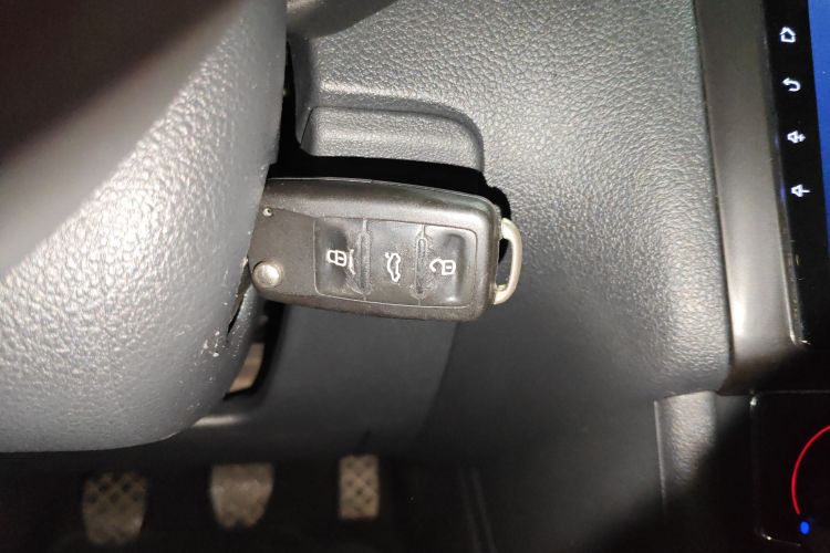 Volkswagen Polo 2015 imagem de carro #9