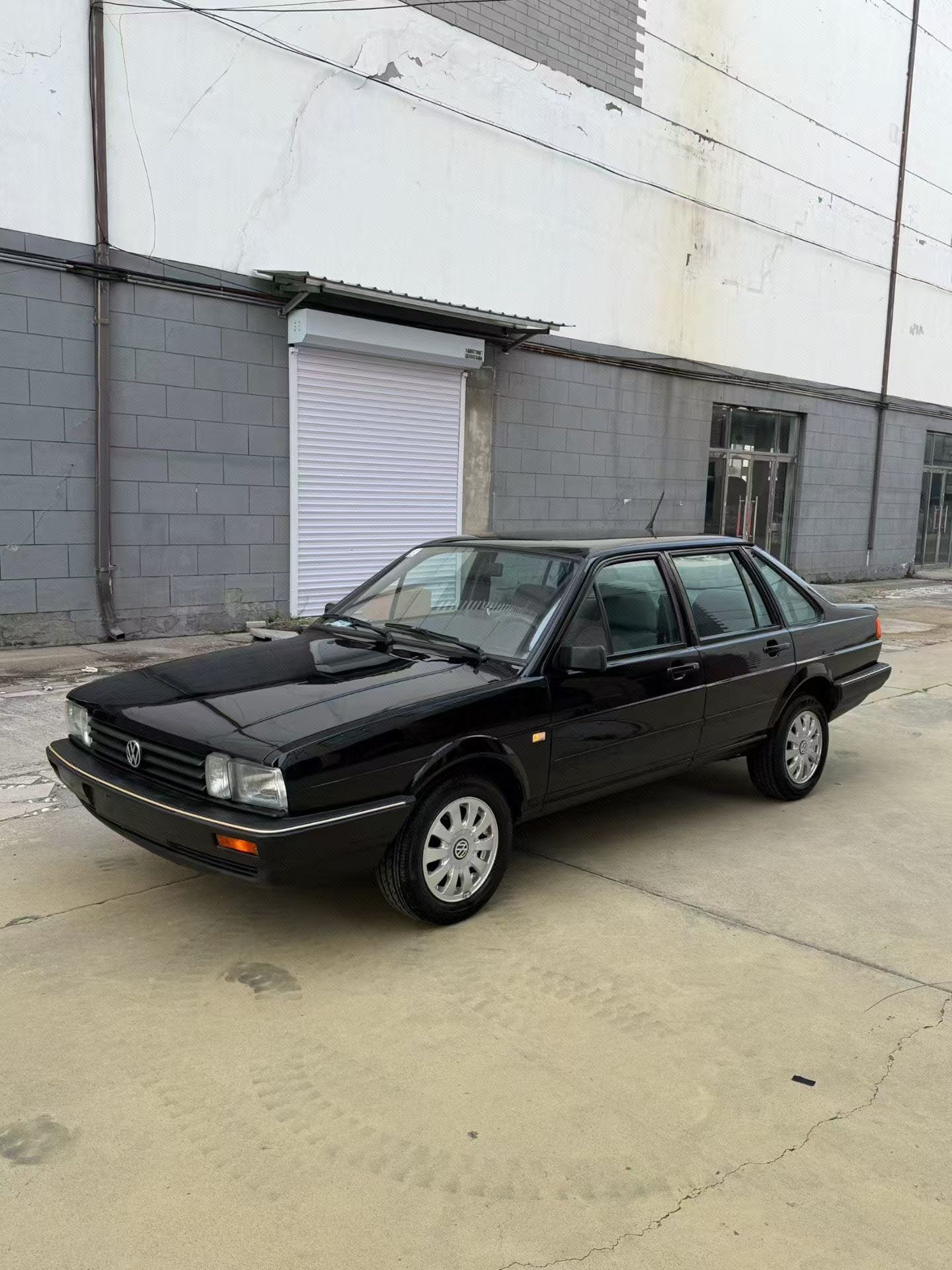 Volkswagen Santana Classic 2012 Volkswagen Santana Classic 2012 car image