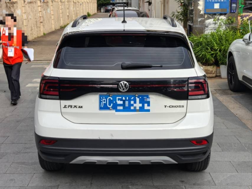 Volkswagen T-Cross 2020 #5 Volkswagen T-Cross 2020 car image #5