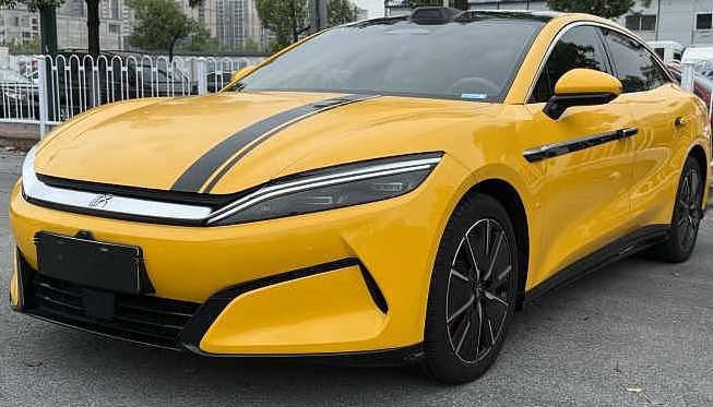 BYD HanL 2025 BYD HanL 2025 car image