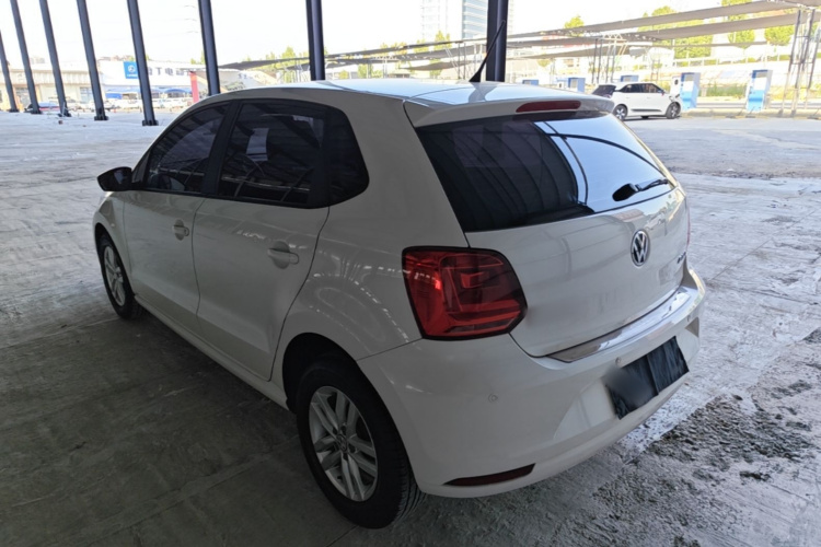 Volkswagen Polo 2018 car image #5