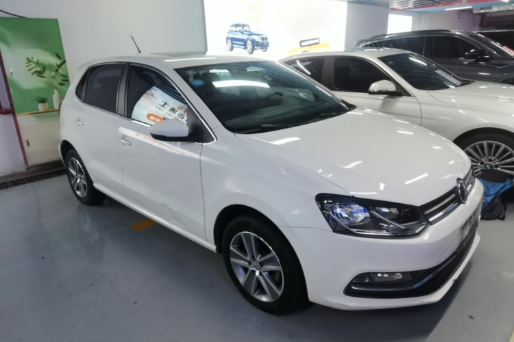 Volkswagen Polo 2017 car image #4