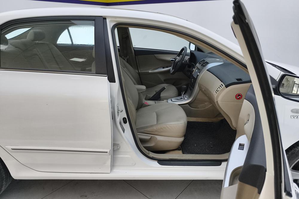 Toyota Corolla 2014 car image #15