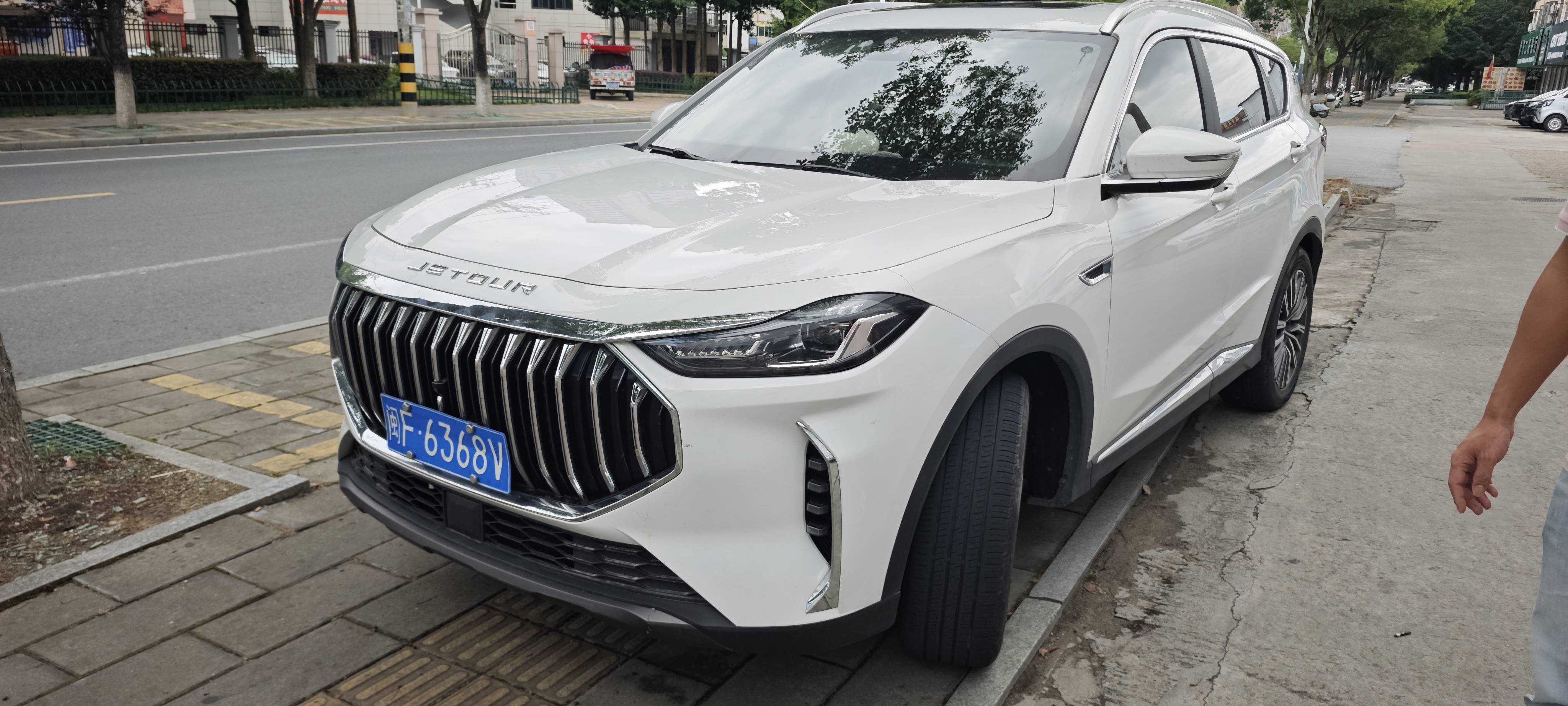 Jetour X70 PLUS 2024 car image 