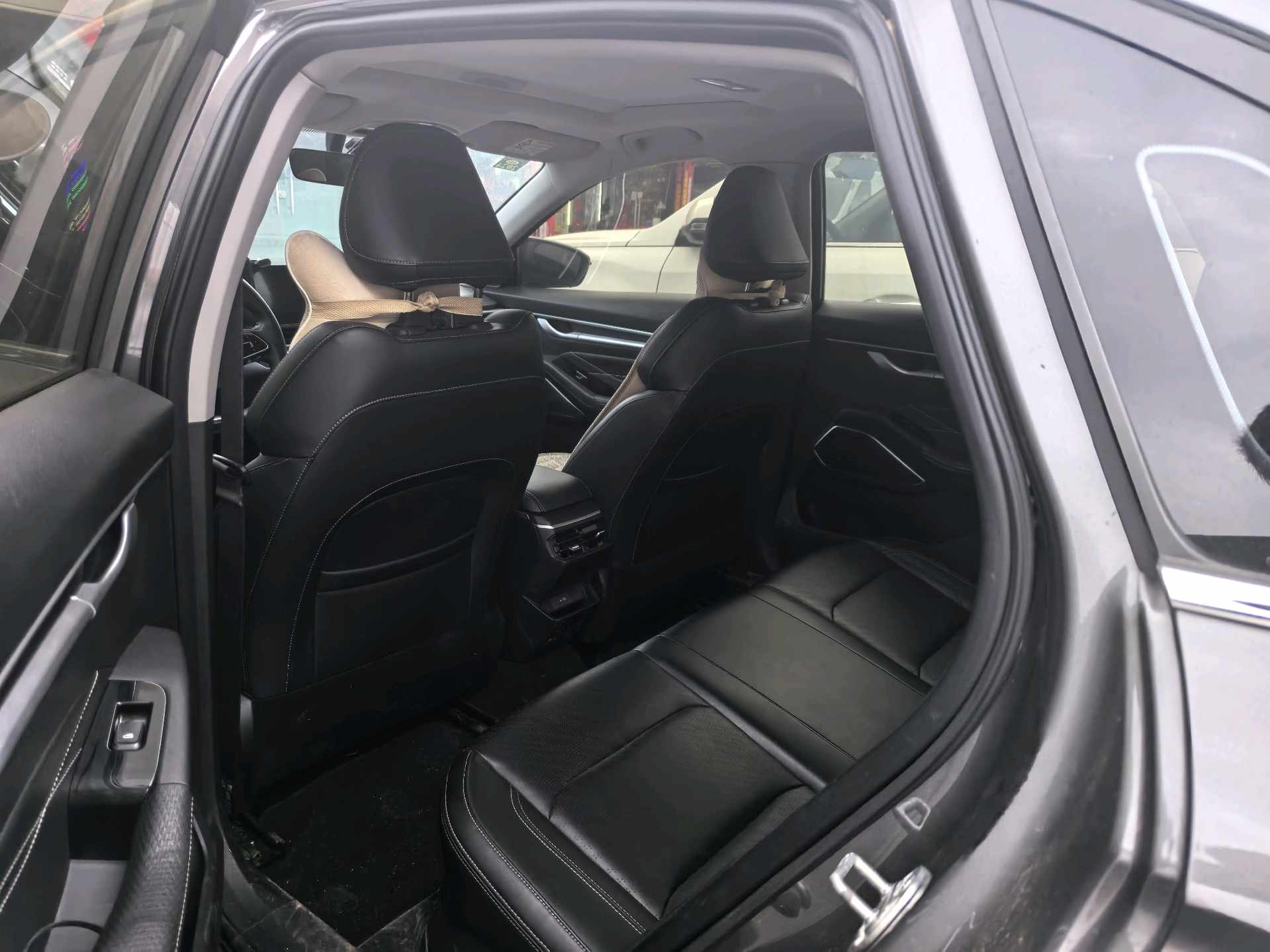 GEELY Emgrand 2022 imagen de coche #3