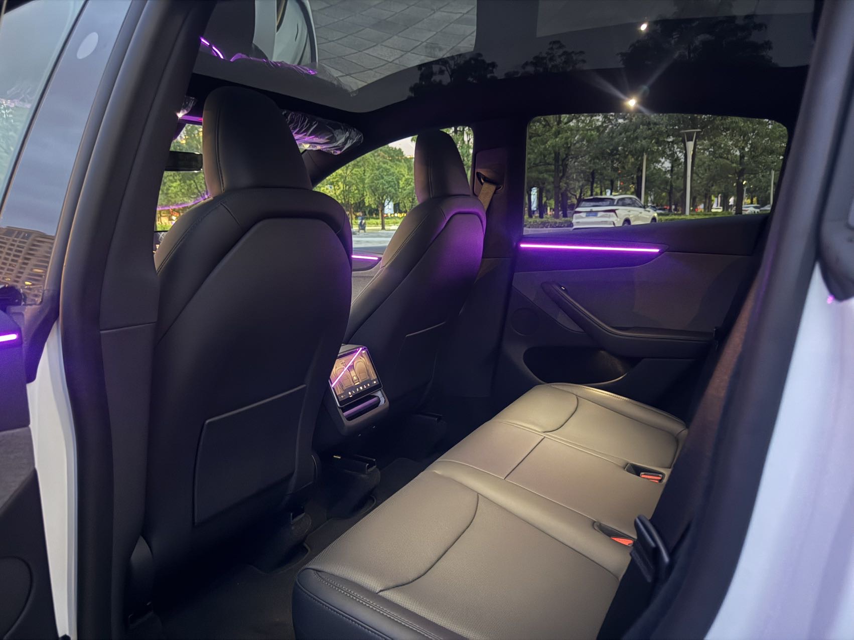 Tesla Model Y 2026 car image #5