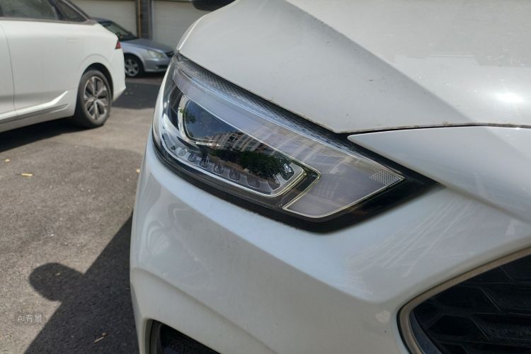 MG ZS 2022 car image #8