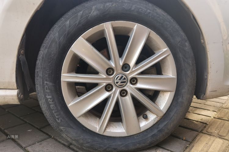 Volkswagen Polo 2016 car image #9