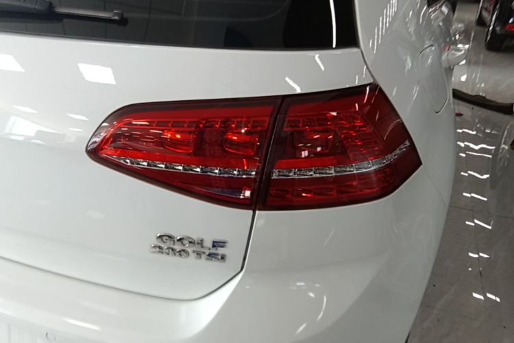Volkswagen Golf 2016 car image #8