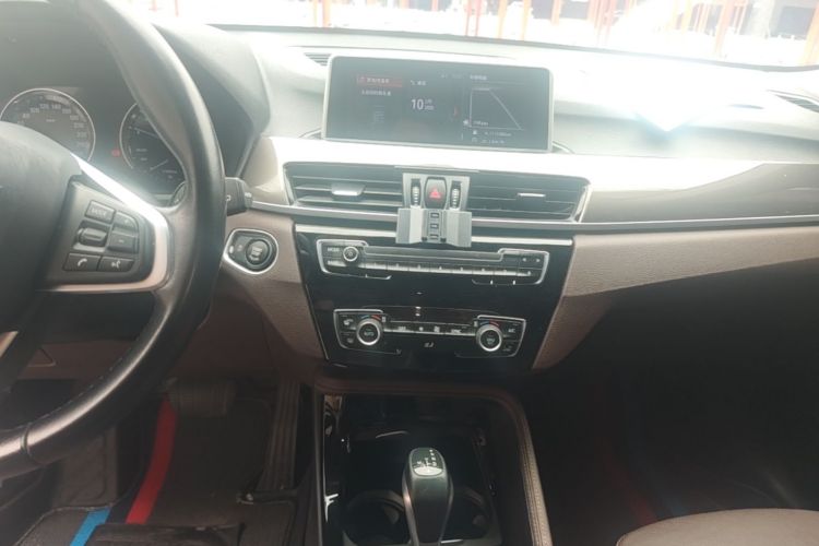 BMW X1 2019 #13 BMW X1 2019 car image #13