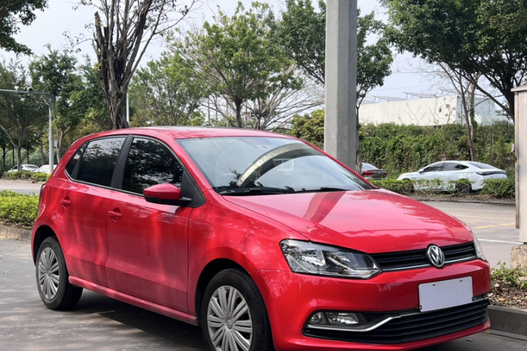 Volkswagen Polo 2018 car image #4
