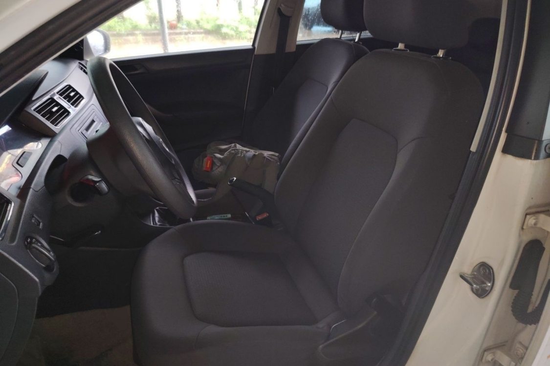 Volkswagen Santana 2017 car image #20