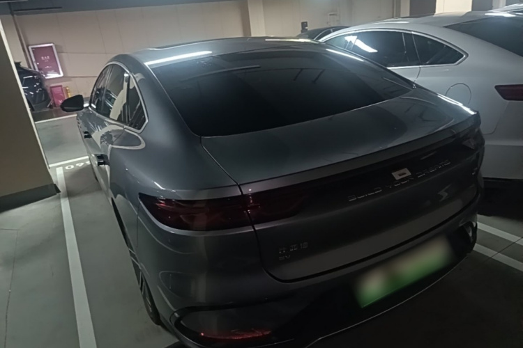 BYD Han 2023 car image #5