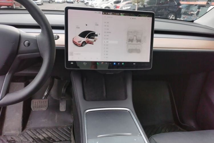 Tesla Model Y 2021 #13 Tesla Model Y 2021 car image #13
