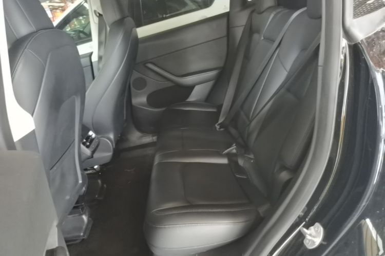 Tesla Model Y 2021 #17 Tesla Model Y 2021 car image #17
