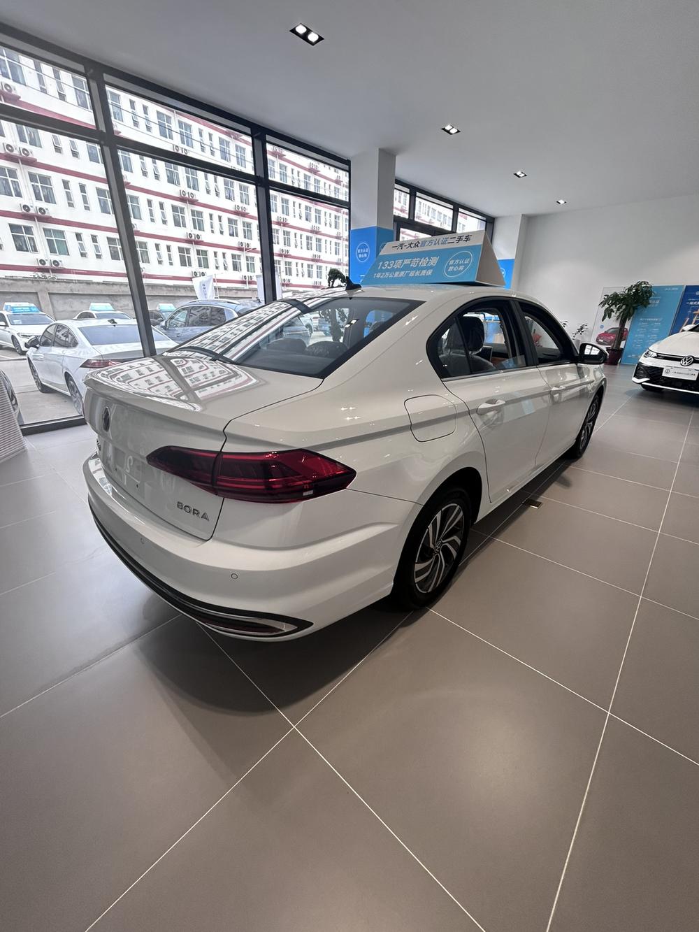 Volkswagen Bora 2025 car image #5
