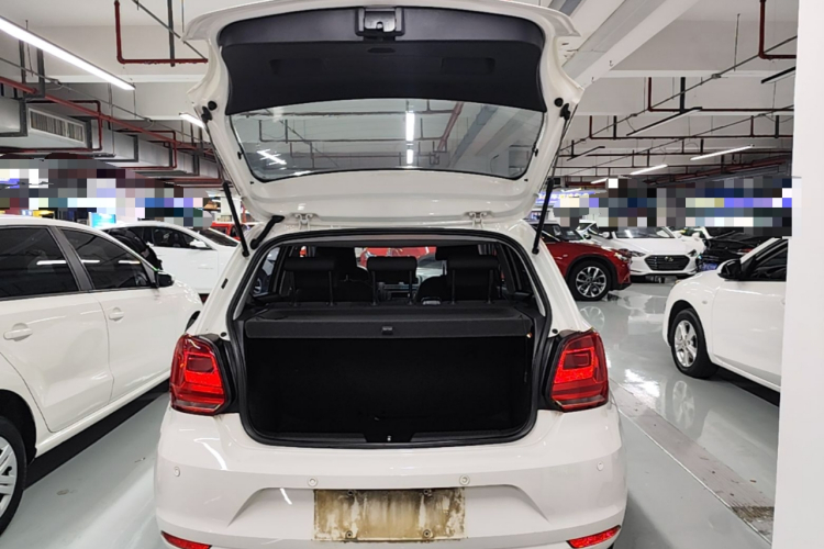 Volkswagen Polo 2015 #20 Volkswagen Polo 2015 car image #20