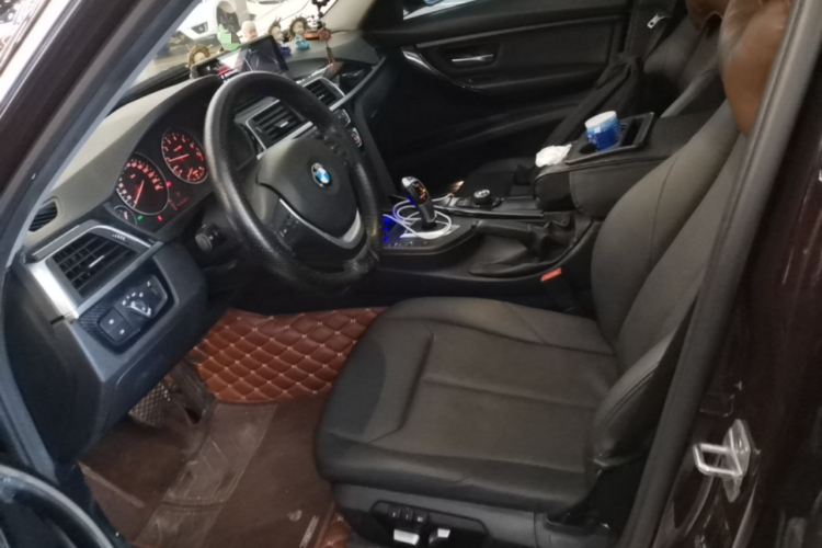 BMW 3 Series 2016 car image #17