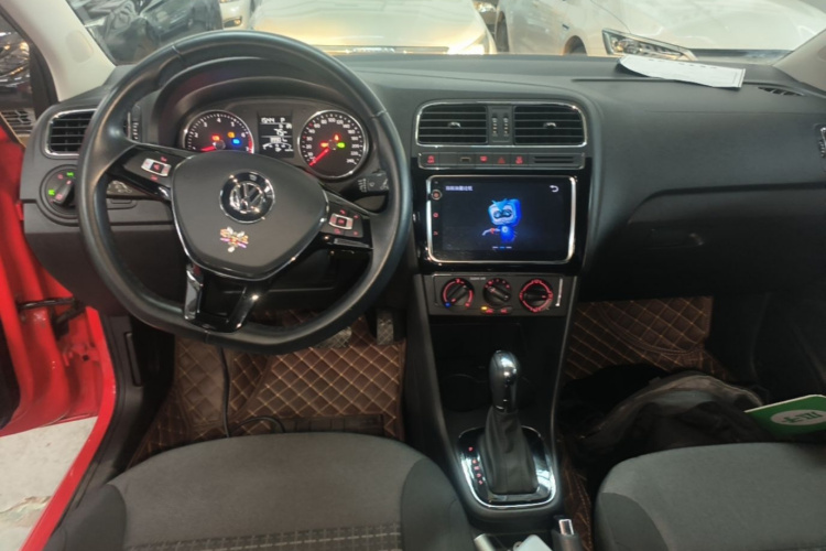 Volkswagen Polo 2019 car image #10