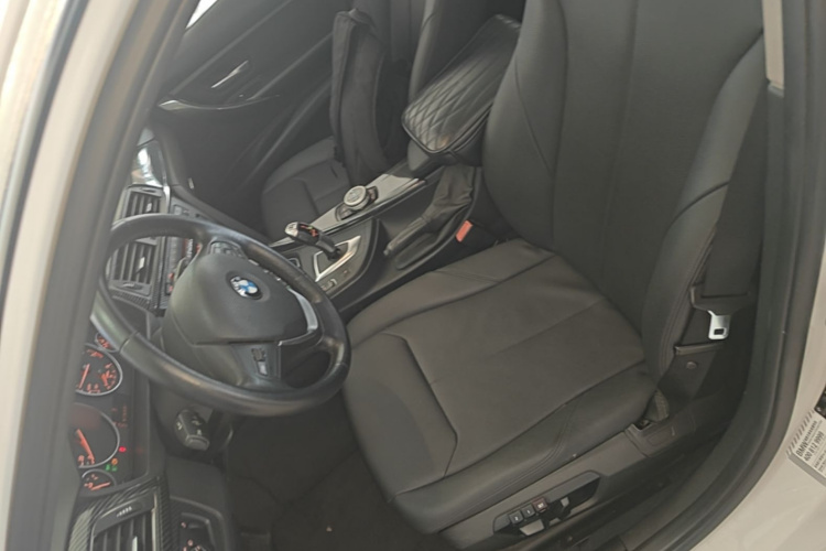 BMW 3 Series 2015 car image #15