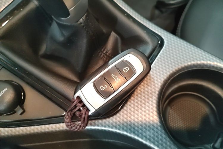 GEELY Emgrand GS 2016 car image #9