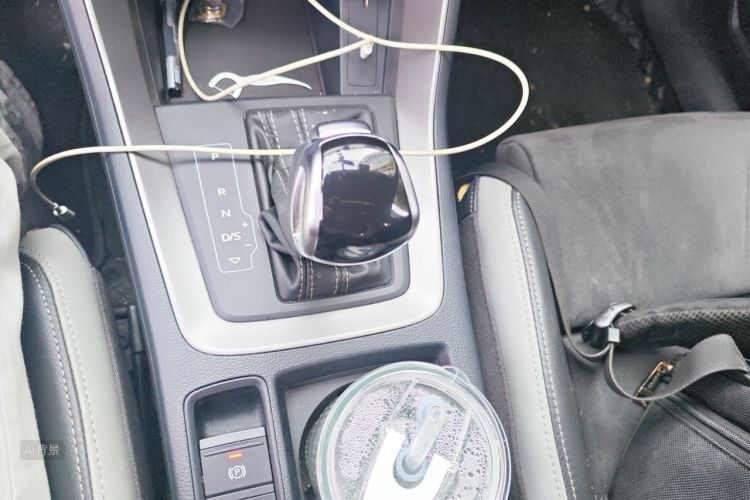 Audi Q3 2022 car image #16