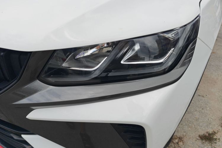 GEELY Coolray 2023 #4 GEELY Coolray 2023 car image #4