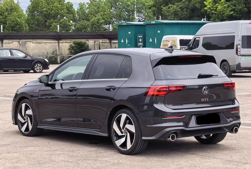 Volkswagen GolfGTI 2021 car image #4