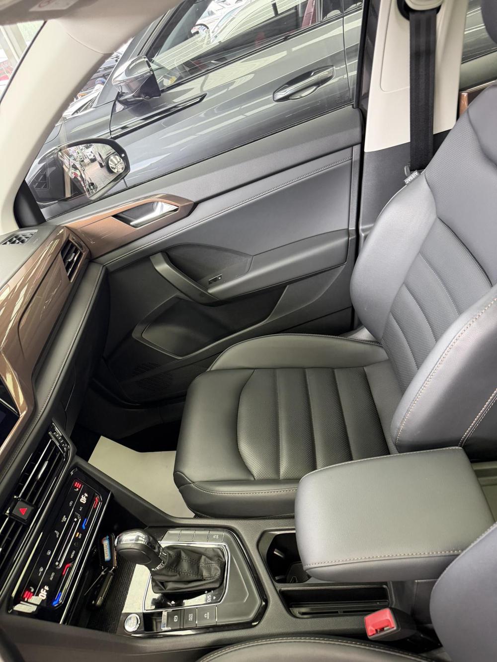 Volkswagen Tharu 2022 car image #21