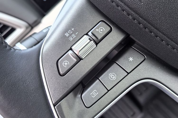 BYD YuanUP 2024 immagine di auto #25