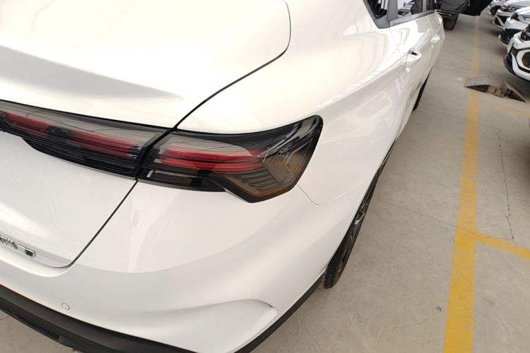 GEELY Binray 2024 car image #8