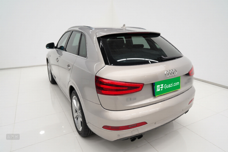Audi Q3 2016 car image #5