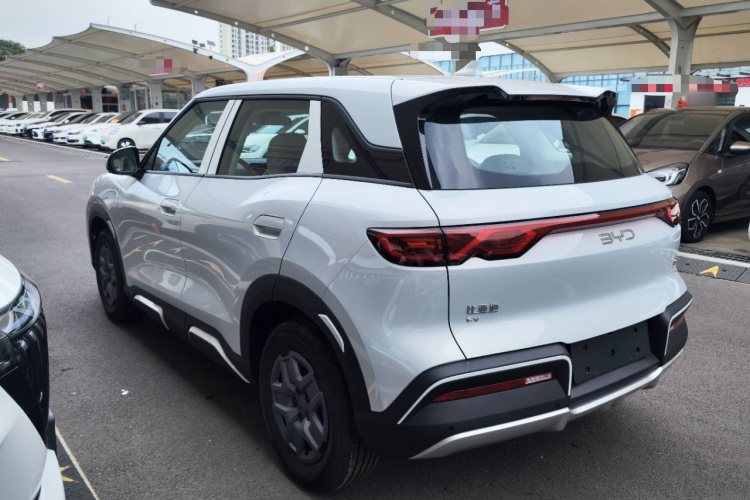 BYD YuanUP 2025 car image #5