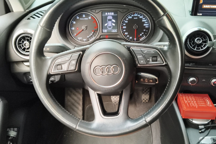 Audi A3 2018 car image #12