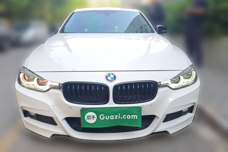 BMW 3 Series 2018 car image #3