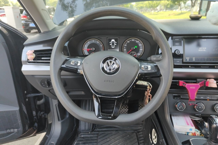 Volkswagen Lavida 2019 car image #12