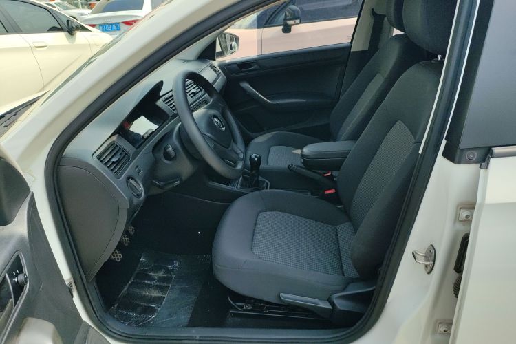 Volkswagen Santana 2019 car image #15