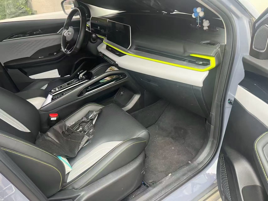 GEELY Coolray 2022 imagem de carro #3