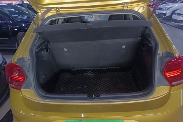 Volkswagen Polo 2020 car image #21