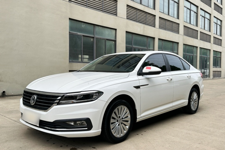 Volkswagen Lavida 2019 car image #2
