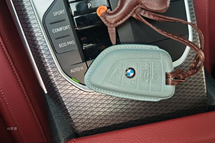 BMW 3 Series 2025 #10 BMW 3 Series 2025 car image #10