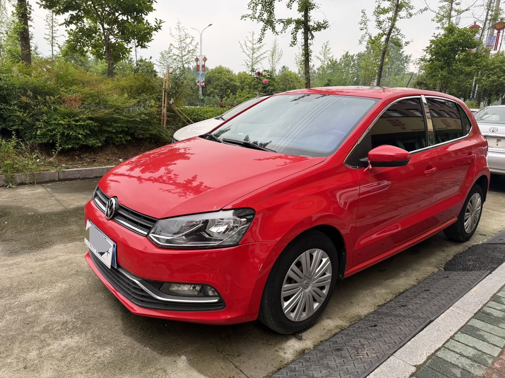 Volkswagen Polo 2017 Volkswagen Polo 2017 car image