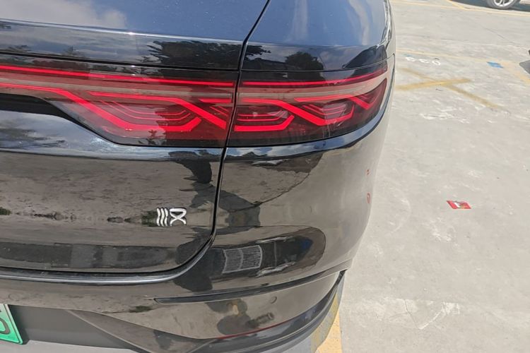 BYD Han 2022 car image #8
