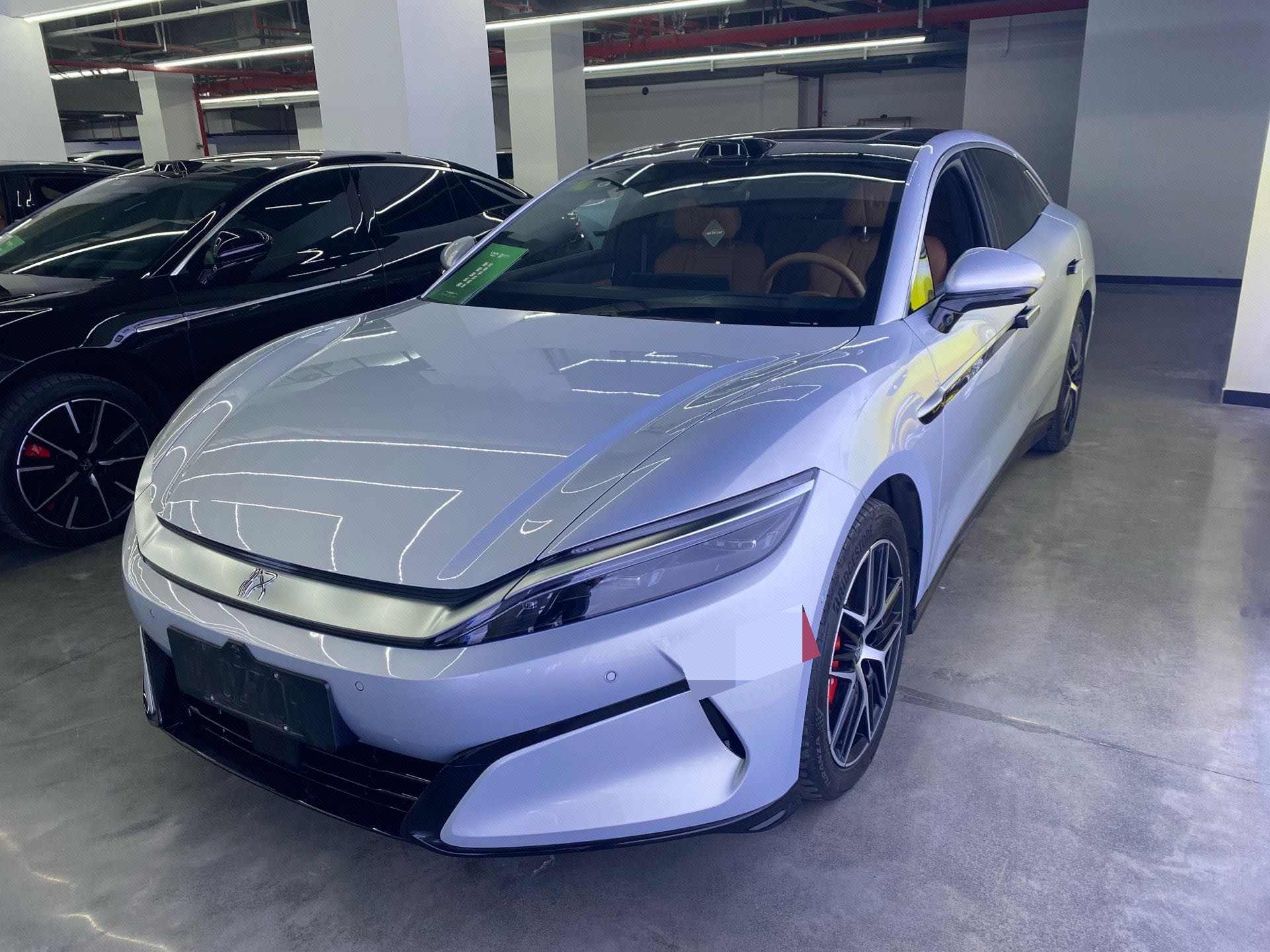 BYD HanL 2025 immagine di auto 