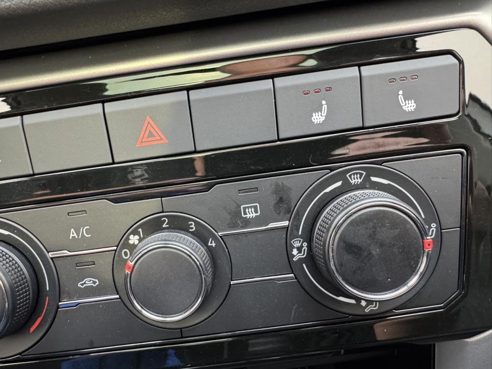 Volkswagen T-Cross 2022 #11 Volkswagen T-Cross 2022 car image #11