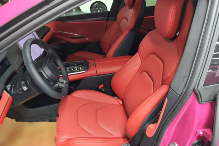 MI SU7 2025 immagine di auto #20