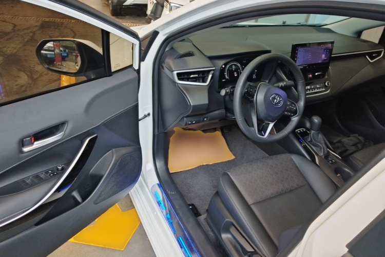 Toyota Corolla 2024 car image #16